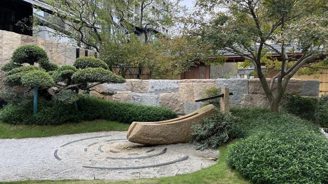 跌落的合景臻頤府 有種困境，叫自毀前程——景觀設(shè)計(jì)的反思